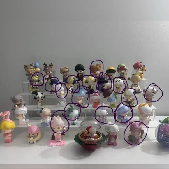 Dimoo - Picture 1 of 1